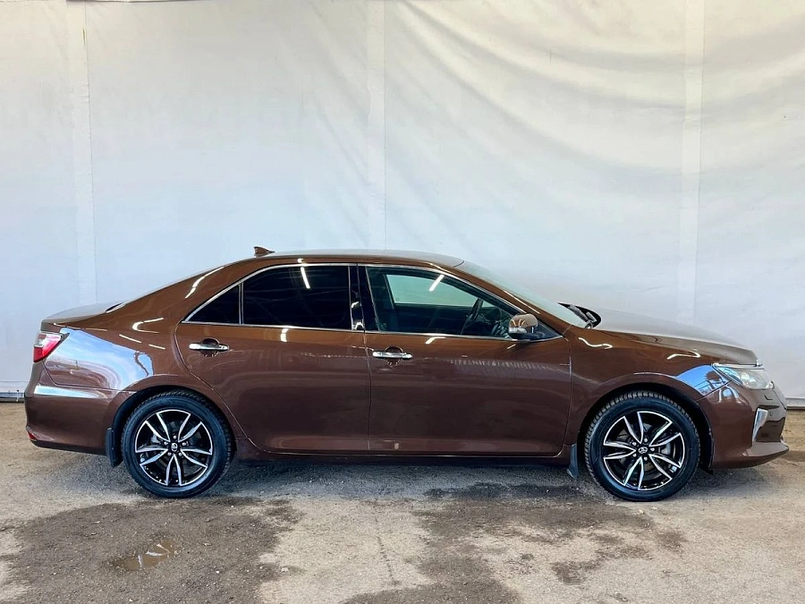Toyota Camry, 2017г., передний привод, автомат