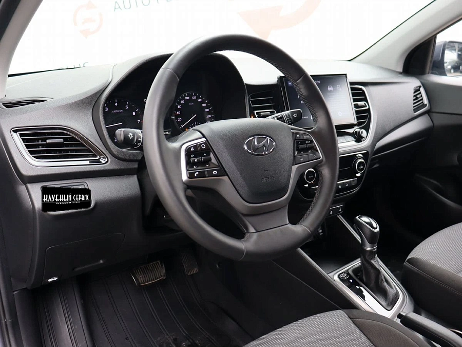 Hyundai Solaris, 2021г., передний привод, автомат