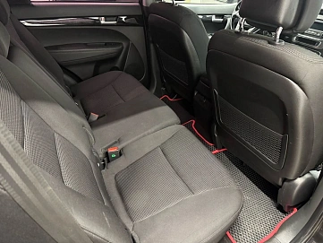 Kia Sorento, 2018г, полный привод, механика