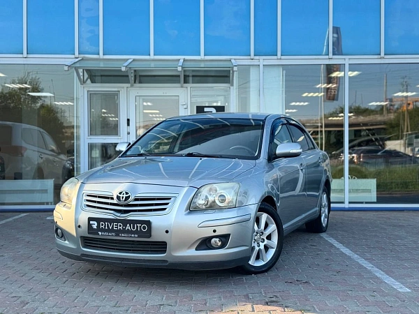Toyota Avensis, 2008г., передний привод, автомат