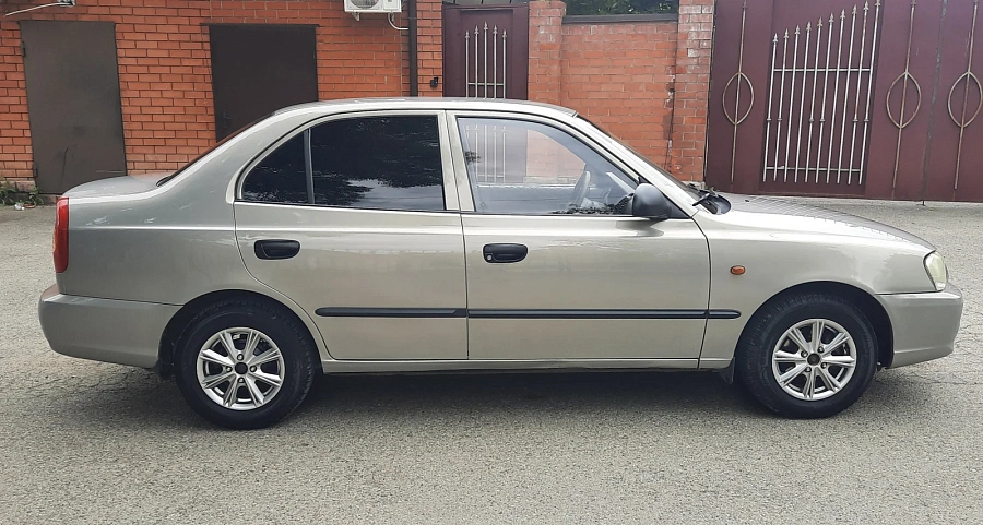 Hyundai Accent, 2008г., передний привод, механика