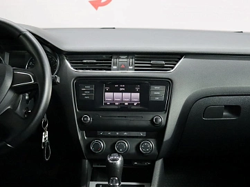 Skoda Octavia, 2014г, передний привод, робот
