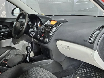 Kia Ceed, 2008г, передний привод, механика