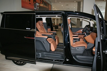 Hongqi HQ9, 2025г, передний привод, автомат