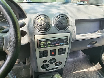 Renault Logan, 2007г, передний привод, механика