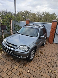 Chevrolet Niva, 2010г, полный привод, механика