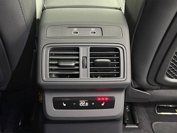 Audi Q5, 2025г, полный привод, робот