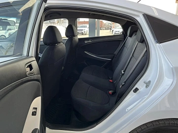 Hyundai Solaris, 2015г, передний привод, автомат