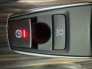 Toyota Camry, 2019г, передний привод, автомат