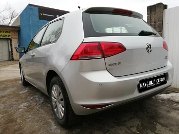 Volkswagen Golf, 2013г, передний привод, механика