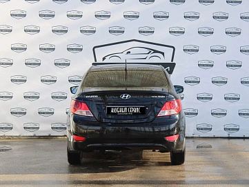Hyundai Solaris, 2011г, передний привод, автомат