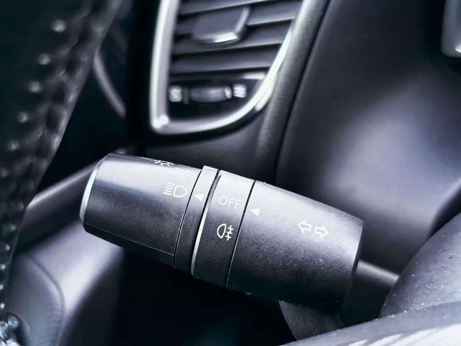 Mazda 3, 2014г., передний привод, механика