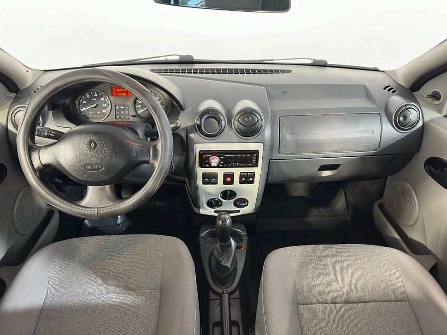 Renault Logan, 2009г., передний привод, механика