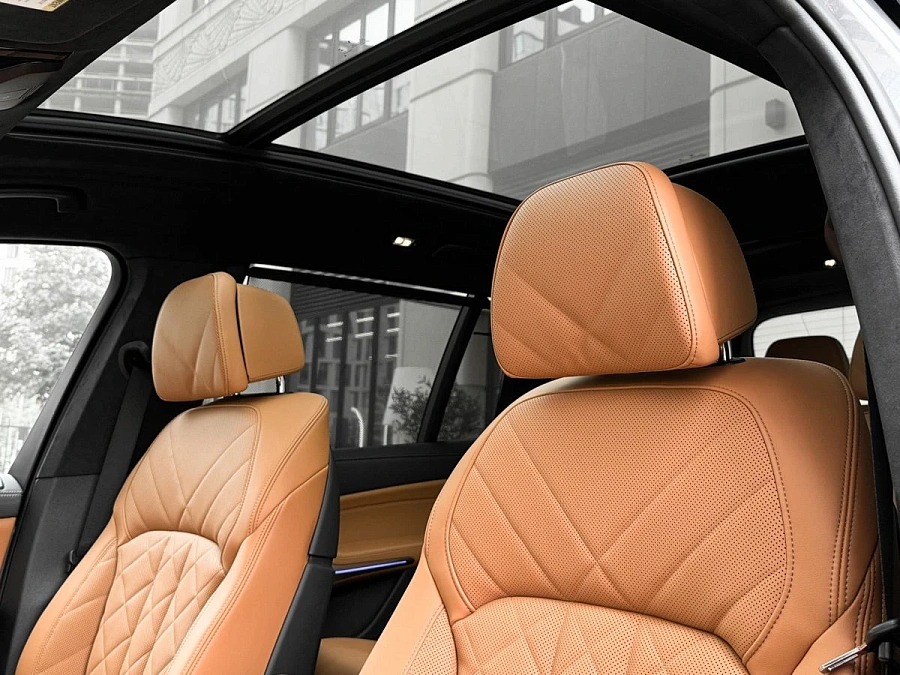 BMW X7, 2025г., полный привод, автомат