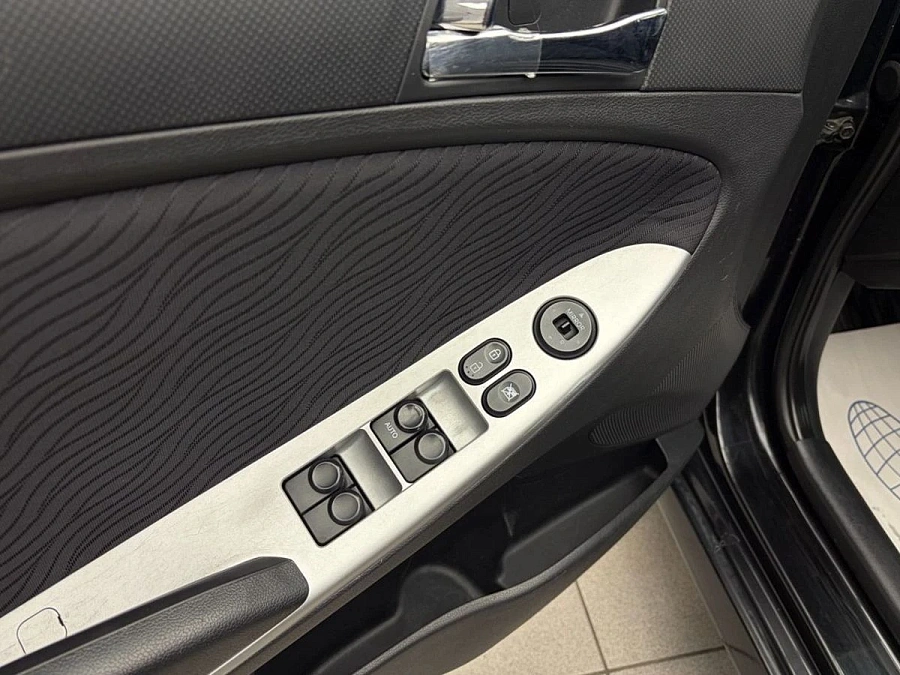 Hyundai Solaris, 2012г., передний привод, автомат