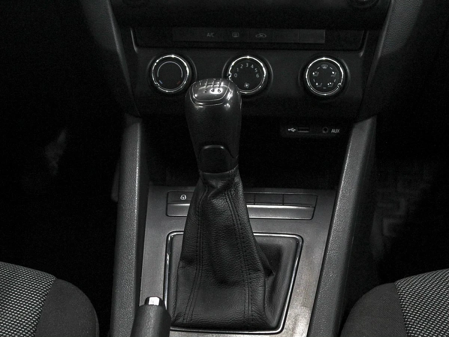 Skoda Octavia, 2013г., передний привод, механика