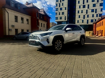 Toyota RAV4, 2021г, полный привод, вариатор