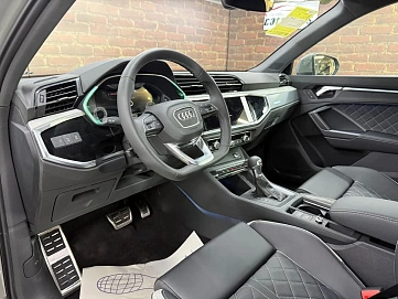 Audi Q3, 2025г, передний привод, робот