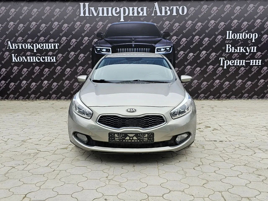 Kia Ceed, 2015г., передний привод, автомат