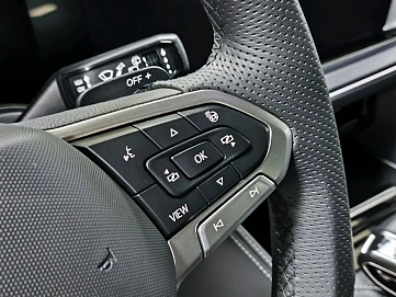 Volkswagen Touareg, 2025г, полный привод, автомат