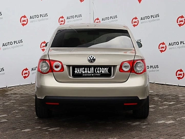 Volkswagen Jetta, 2008г, передний привод, механика