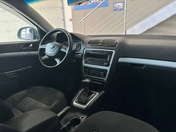 Skoda Octavia, 2011г, передний привод, робот