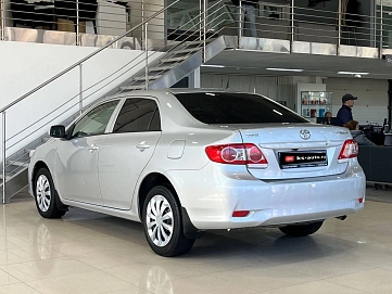 Toyota Corolla, 2012г, передний привод, механика