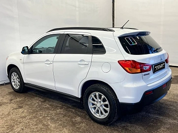 Mitsubishi ASX, 2012г, передний привод, вариатор