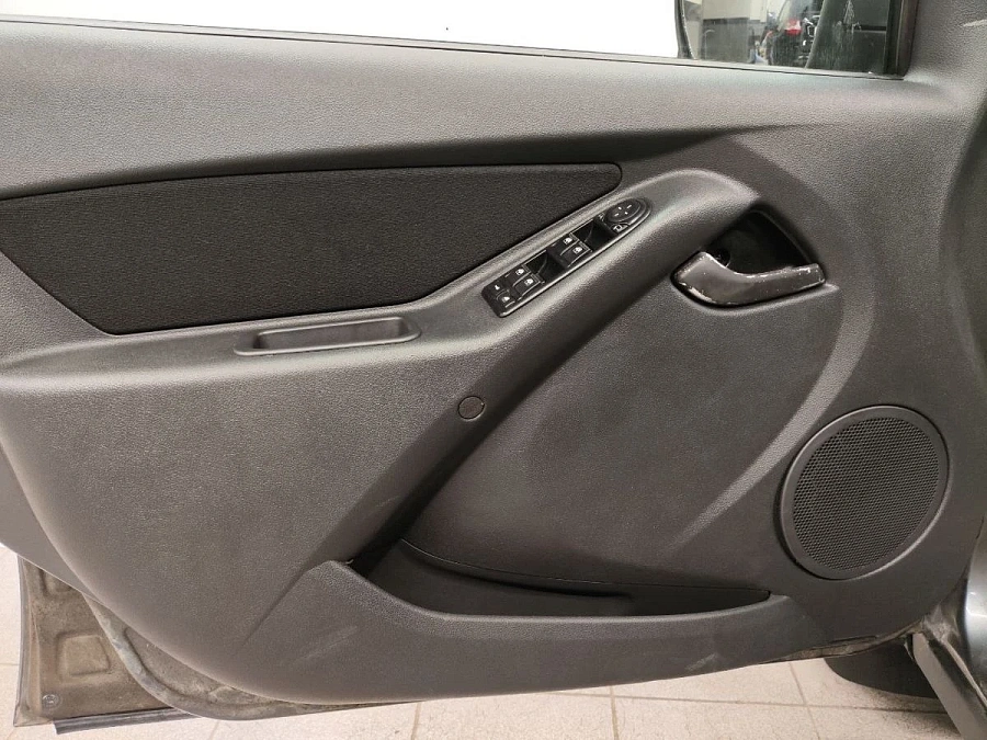 Lada (ВАЗ) Granta, 2016г., передний привод, робот