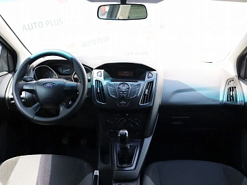 Ford Focus, 2013г, передний привод, механика