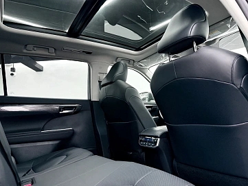 Toyota Highlander, 2026г, полный привод, автомат