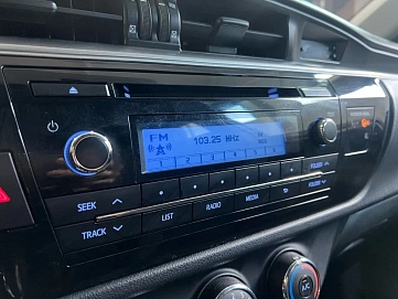 Toyota Corolla, 2013г, передний привод, автомат