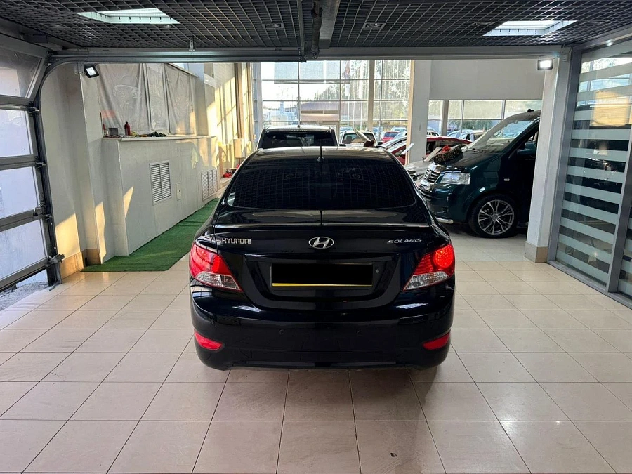 Hyundai Solaris, 2012г., передний привод, механика