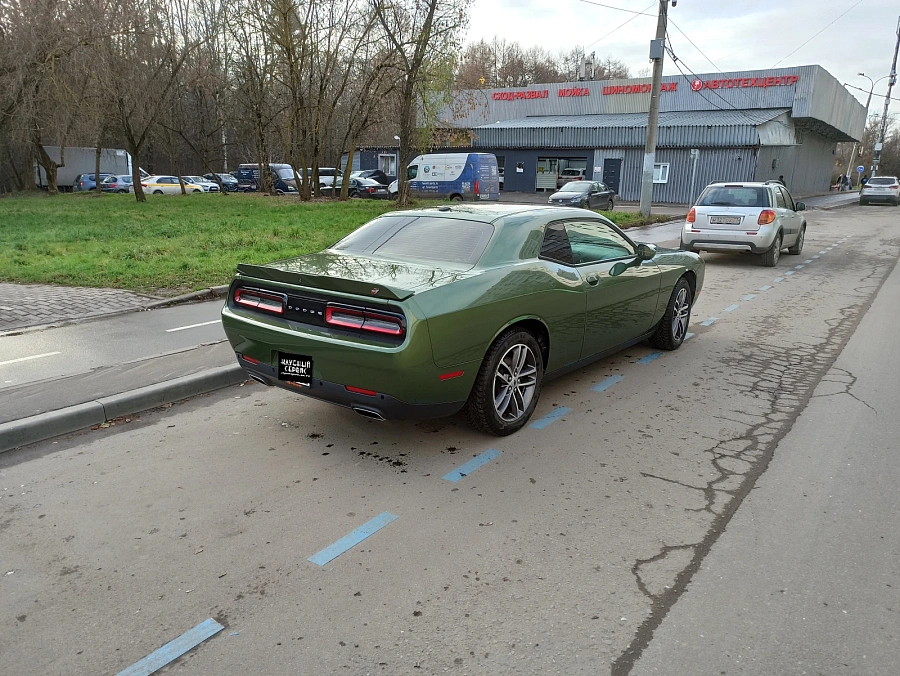 Dodge Challenger, 2019г., полный привод, автомат