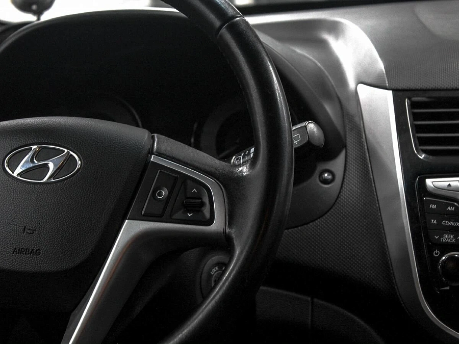 Hyundai Solaris, 2011г., передний привод, механика