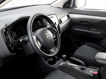 Mitsubishi Outlander, 2013г, передний привод, вариатор