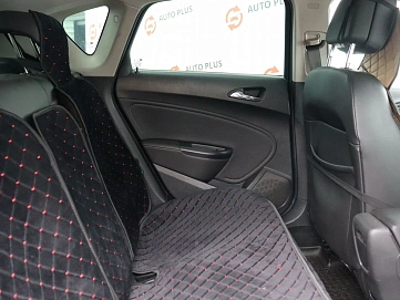 Opel Astra, 2012г, передний привод, автомат