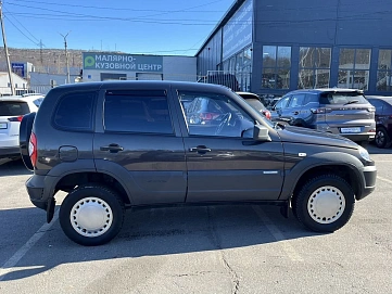 Chevrolet Niva, 2013г, полный привод, механика