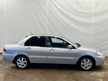 Mitsubishi Lancer, 2007г, передний привод, механика