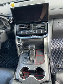 Toyota Land Cruiser, 2021г, полный привод, автомат