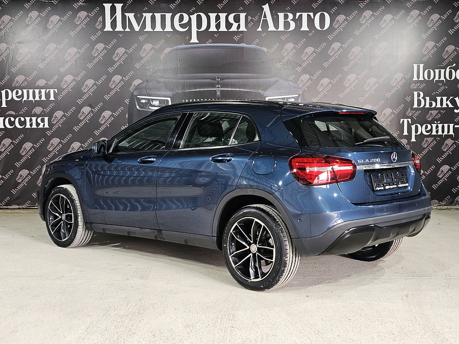 Mercedes-Benz , 2019г., передний привод, робот