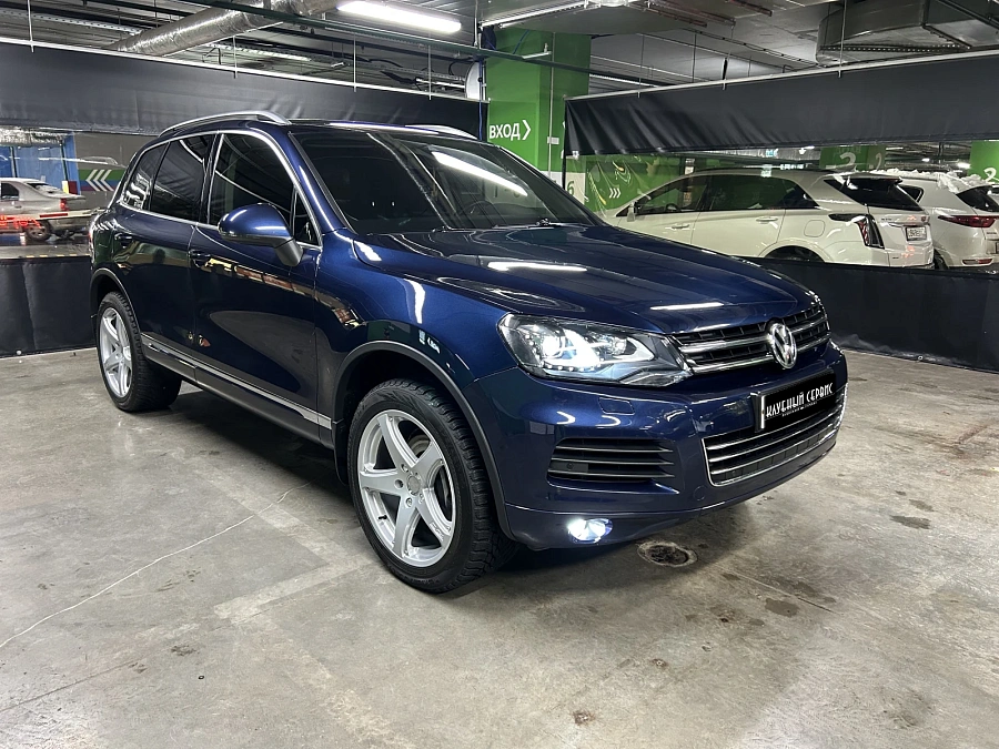 Volkswagen Touareg, 2013г., полный привод, автомат