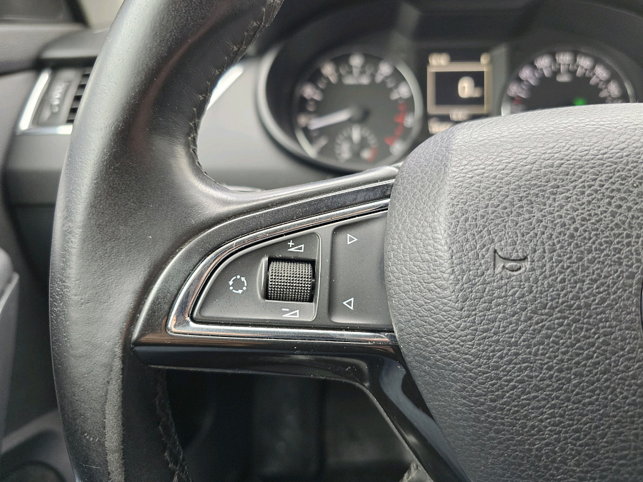 Skoda Octavia, 2013г., передний привод, робот