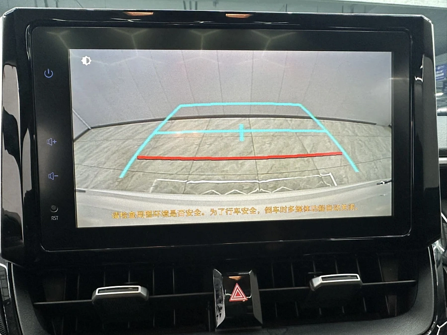 Toyota Corolla, 2021г., передний привод, вариатор