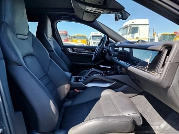 Porsche Cayenne, 2024г., полный привод, автомат