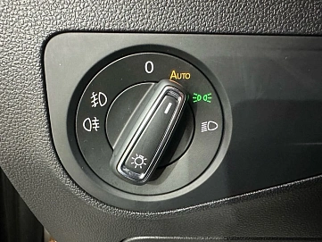 Volkswagen Tiguan, 2018г, полный привод, робот