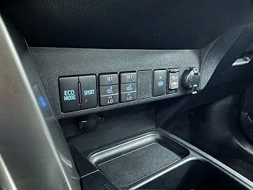 Toyota RAV4, 2019г, полный привод, вариатор