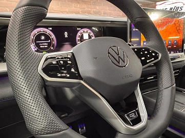 Volkswagen , 2025г., полный привод, робот