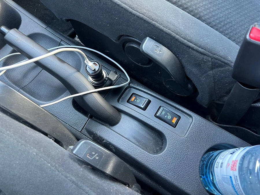 Nissan Tiida, 2012г., передний привод, автомат