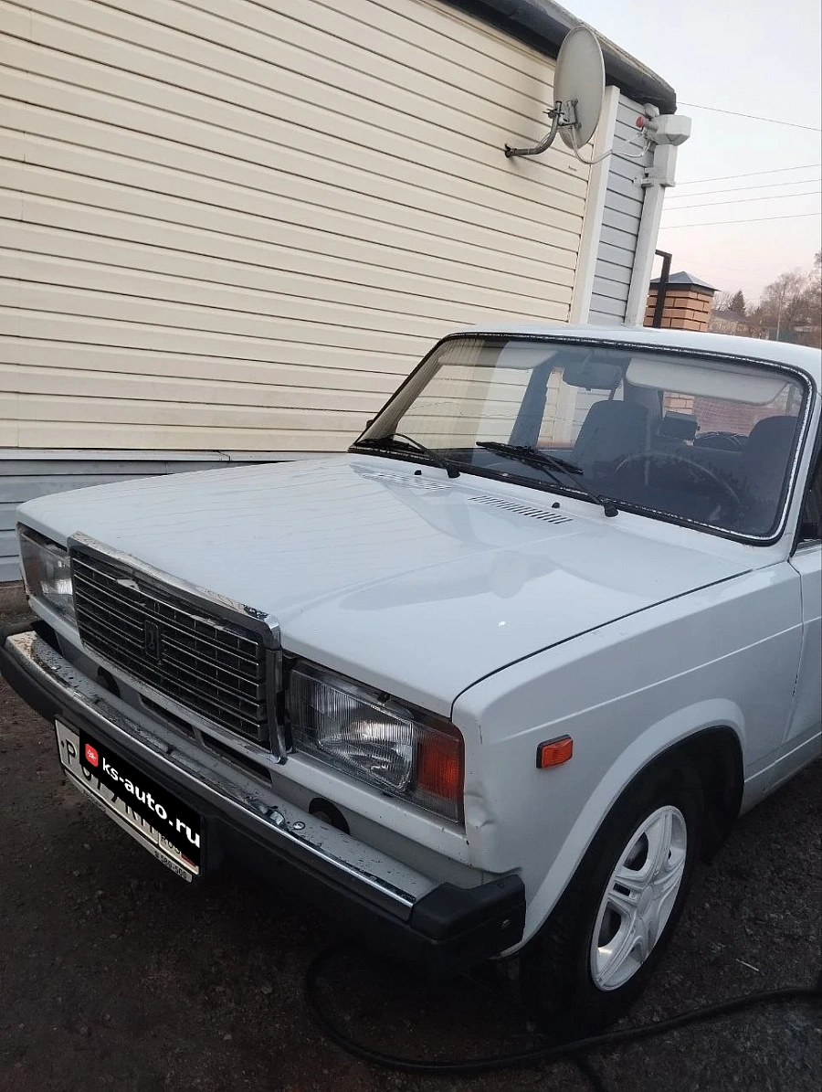 Lada (ВАЗ) 2107, 2011г., задний привод, механика